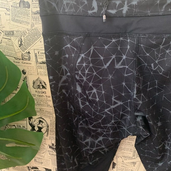 Lululemon run inspire crop mesh star crushed coal - Picture 8 of 10